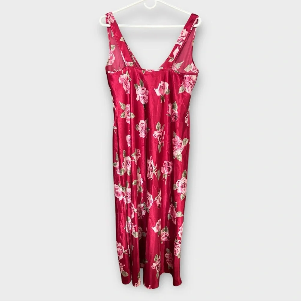 Vintage California Dynasty Babydoll Empire Waist Fushia Floral V-Neck Nightgown
